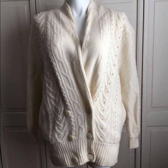 VINTAGE IVORY WOOL SWEATER WITH PEARLS - Picture 1 of 9